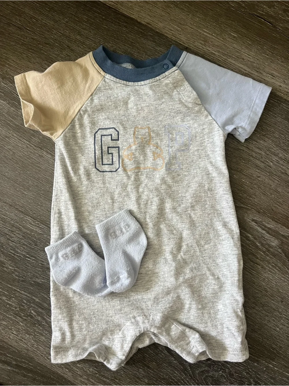 Baby Gap 3-6 mo Romper and Socks